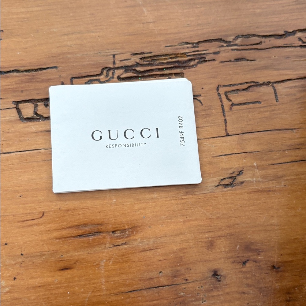 Gucci Crossbody NWT.. - Picture 10 of 11